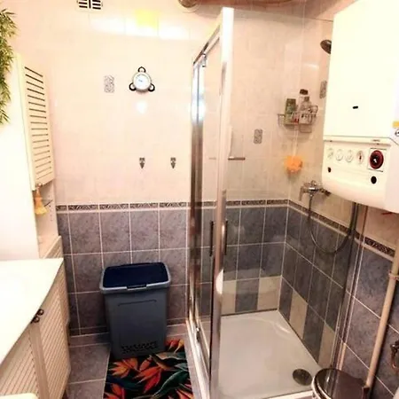 Large And Modern With Free Parking Spot Apartment Krakow