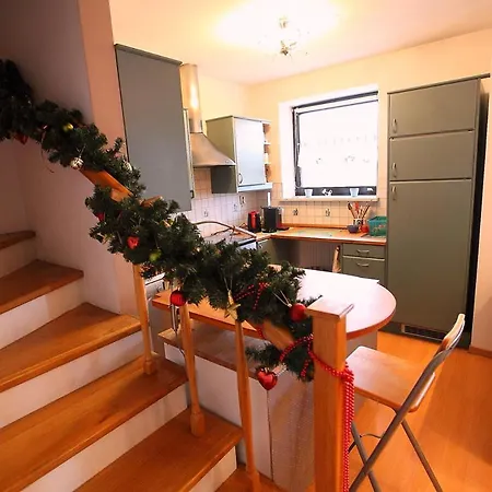 Large And Modern With Free Parking Spot Apartment