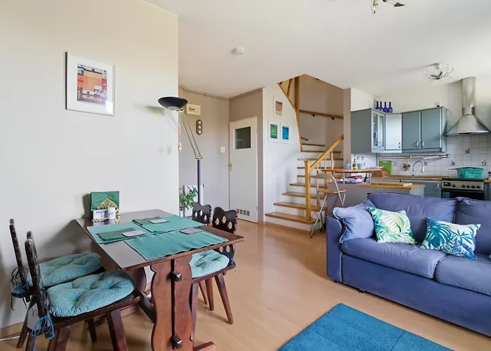 Bronowice - Large And Modern With Free Parking Spot