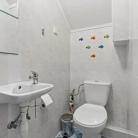 Bronowice - Large And Modern With Free Parking Spot דירה קרקוב